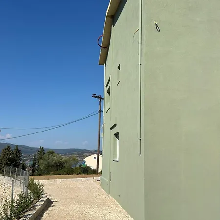 Апартаменты Asmira *